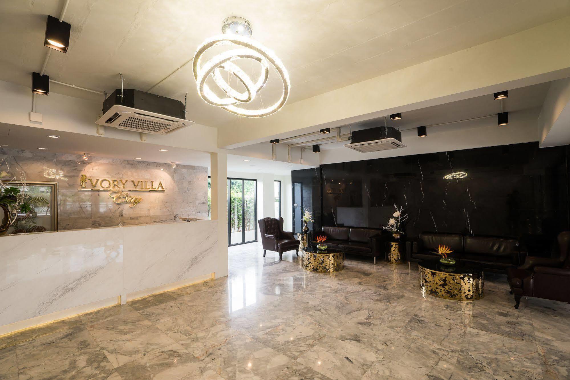 Ivory Villa City Bang Lamung Exterior photo